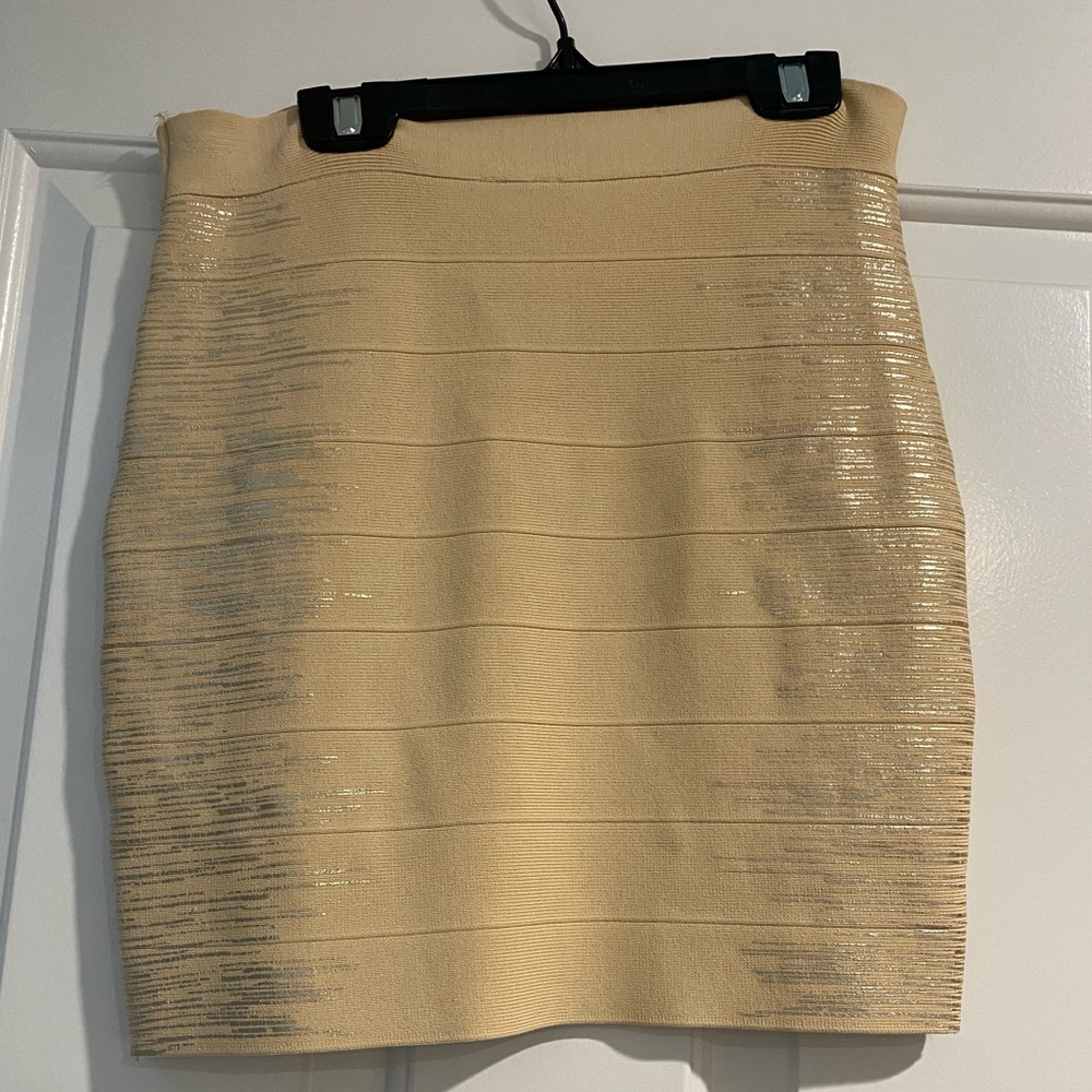 Guess mini skirt